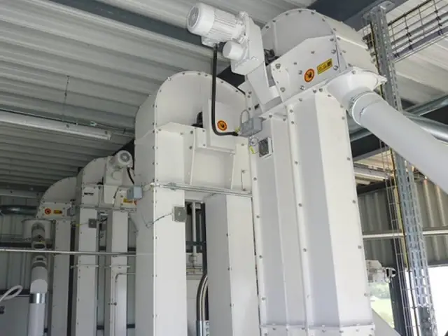 bucket elevator