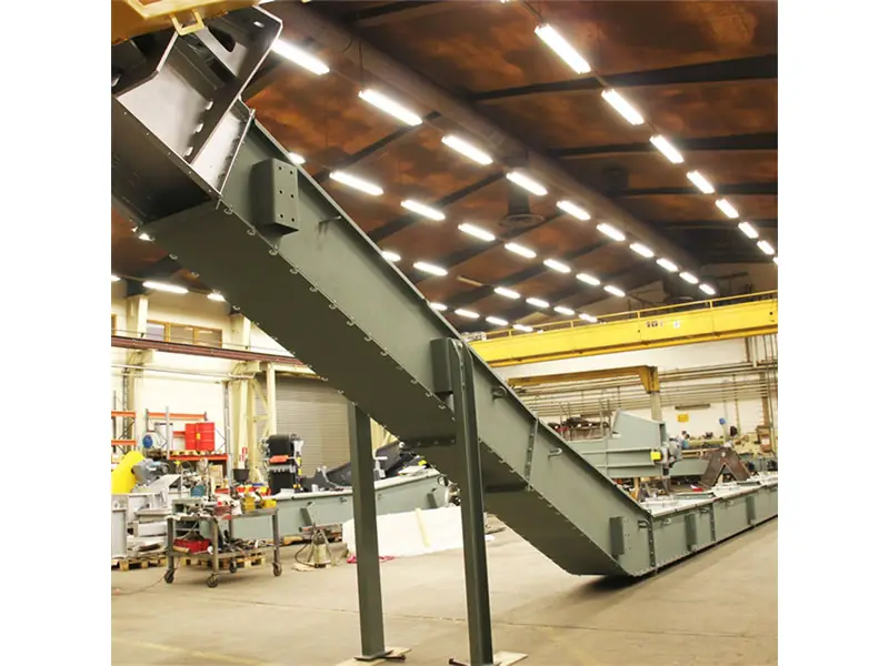 En-masse conveyor