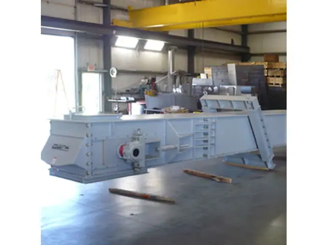 En-masse conveyor